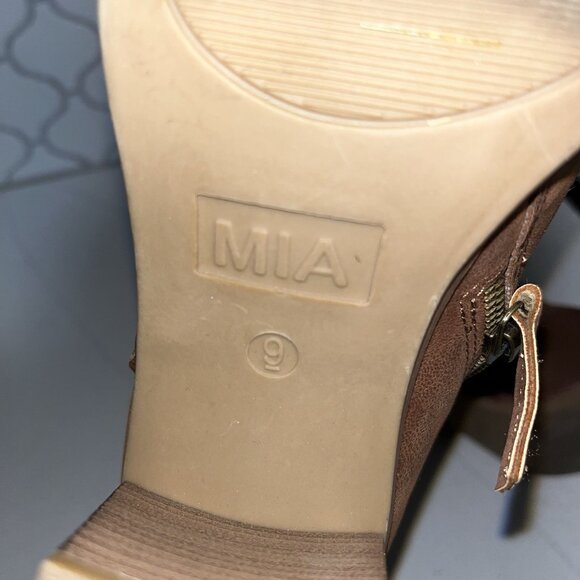 MIA Boots Womens Patton Zip Heels Ankle Booties Brown Faux Leather Pointed Toe 9 - Picture 9 of 9